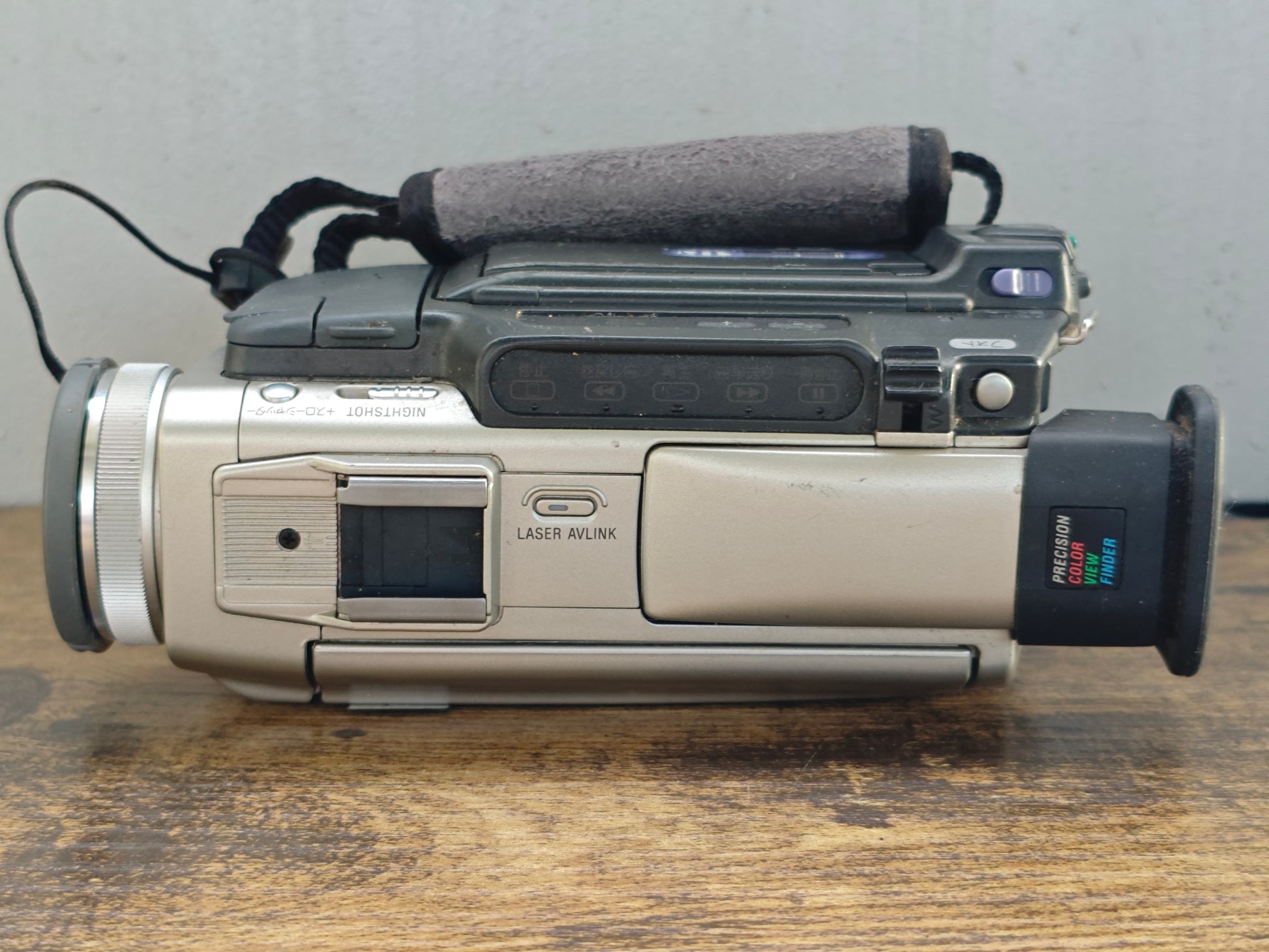 93396 Sony items_3.jpg