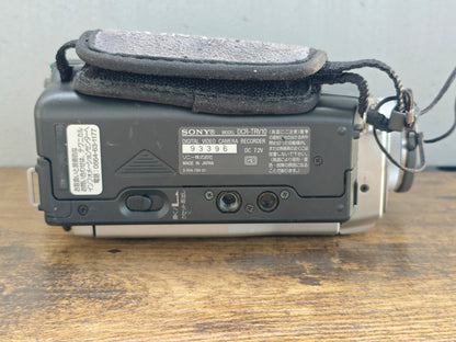 93396 Sony items_4.jpg