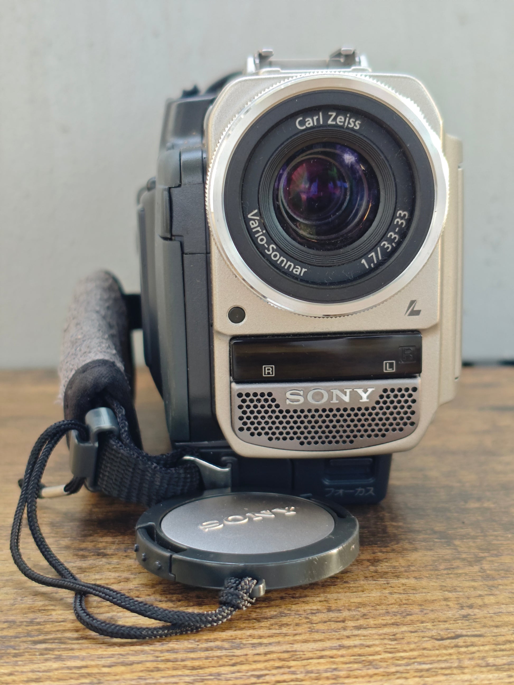178774 Sony lens_1.jpg